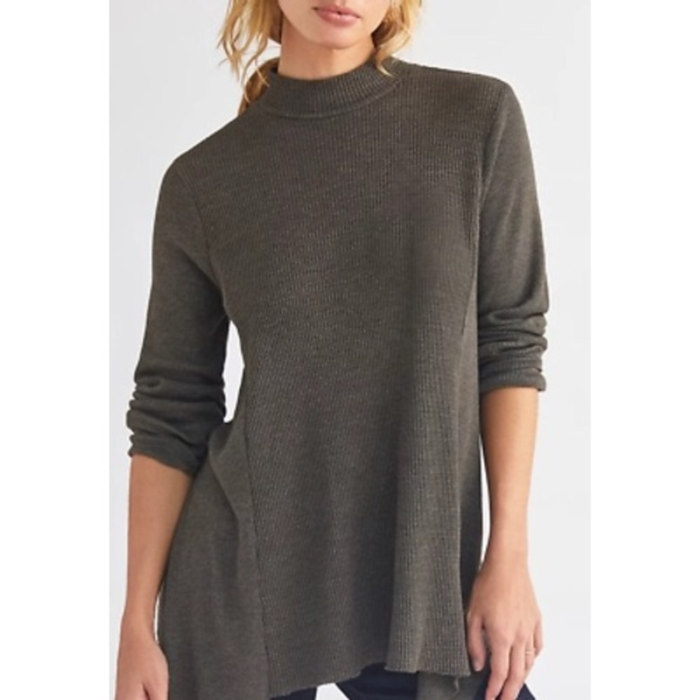 T.La Anthropologie Thermal Tunic Top Women Medium Brown Mock Neck Sharkbite Hem